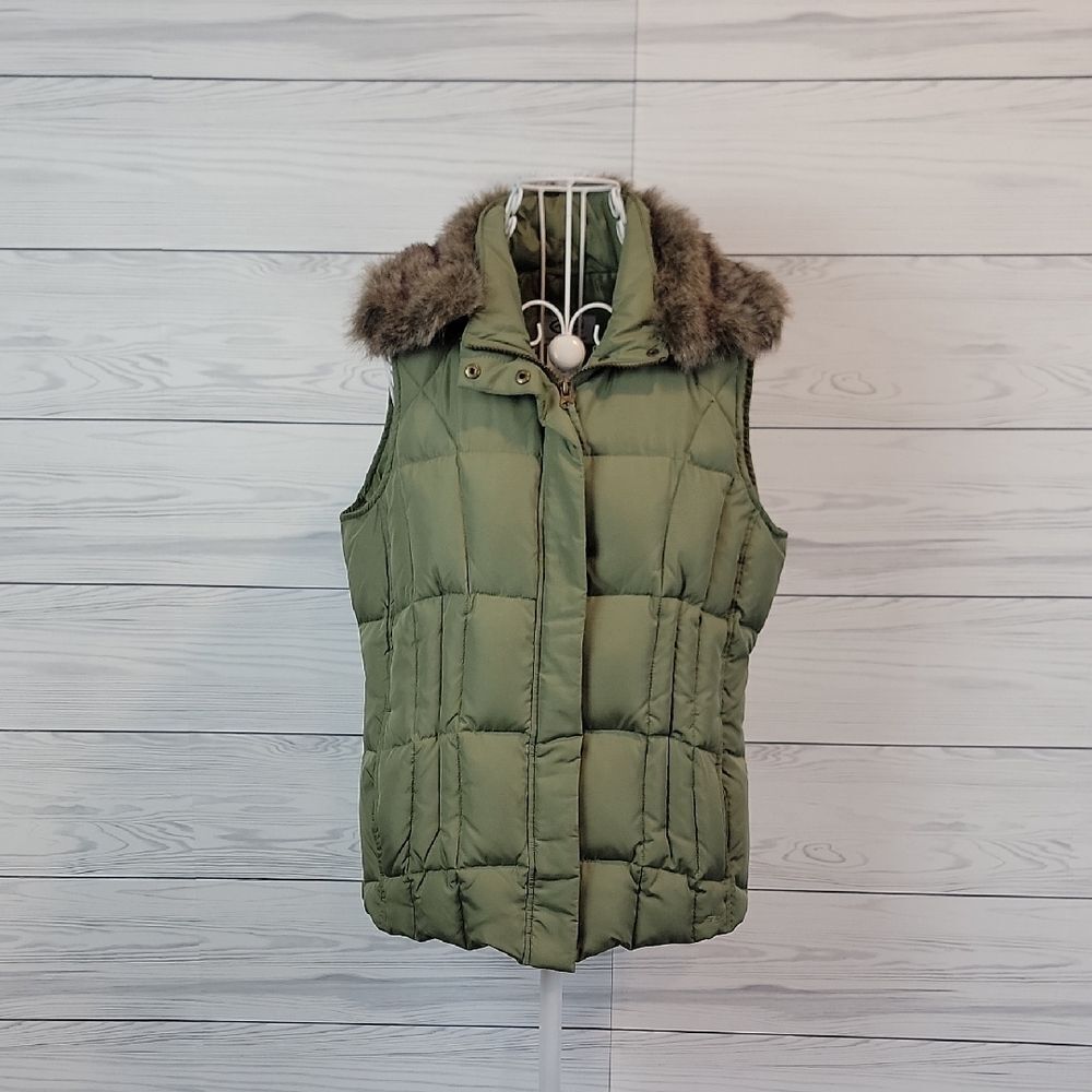 Athletic Works Green Puffer Vest with Faux Fur Trim Womens Size M